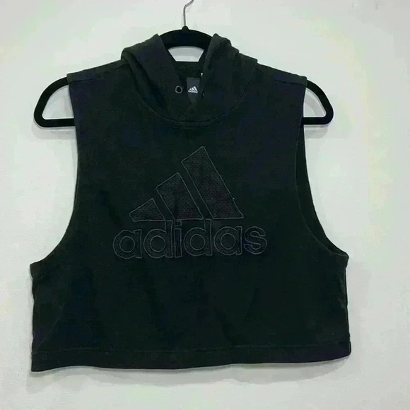 Adidas sleeveless pullover - Picture 1 of 2